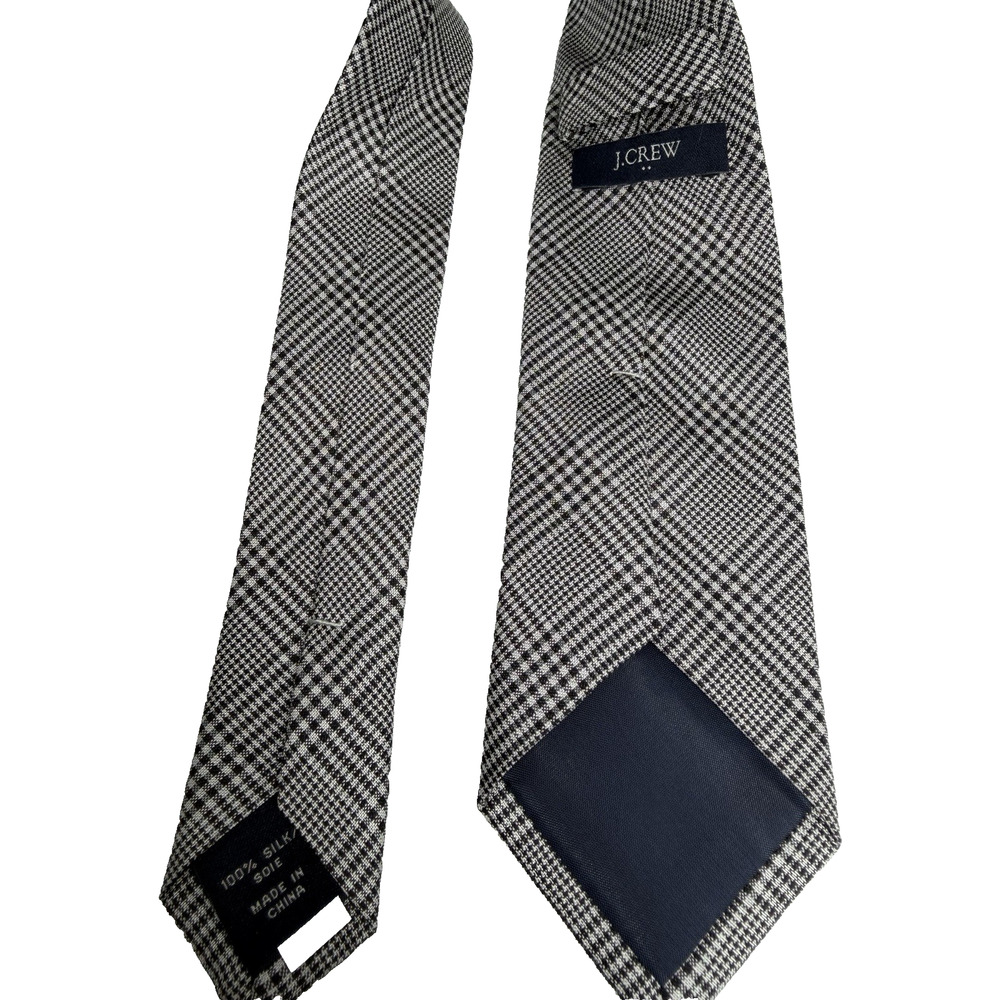 J Crew Factory Black Watch Plaid Tie in 100% Silk Mens Necktie 2.5"X59" - Picture 2 of 7